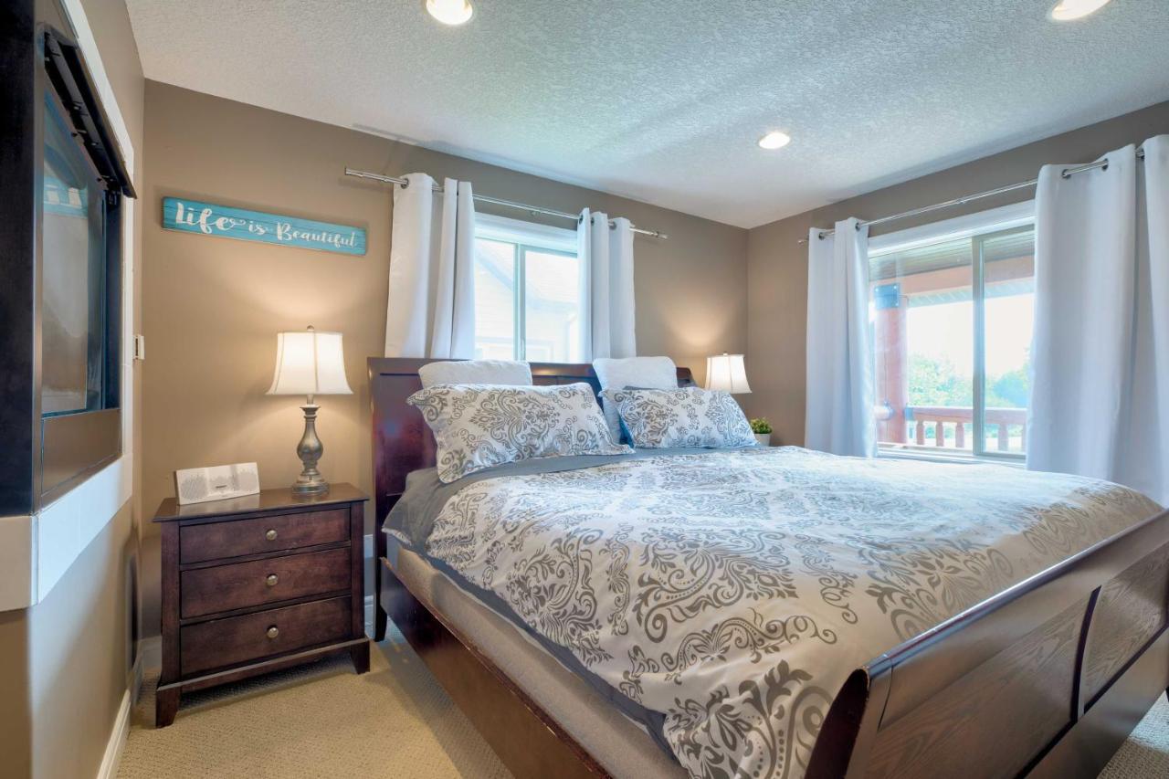 Whispering Pines Cabin With Pool, Lake And Golf Access! Villa Pine Lake Luaran gambar